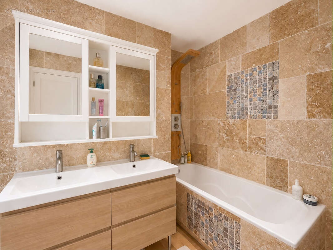 Appartement à MARSEILLE-13E