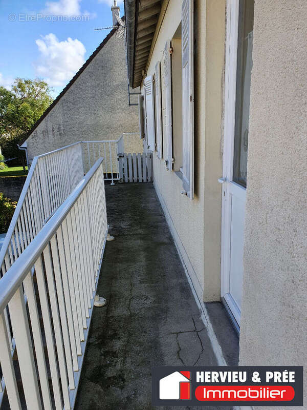 Appartement à LUC-SUR-MER