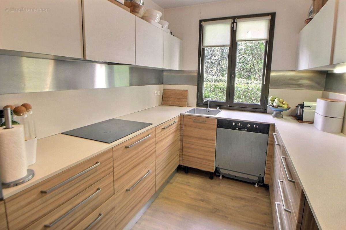 Appartement à VILLENEUVE-LOUBET