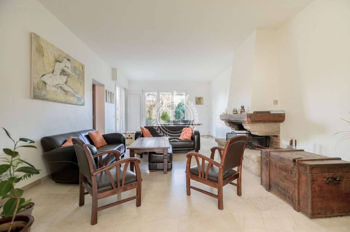 Maison à SAINT-LEU-LA-FORET