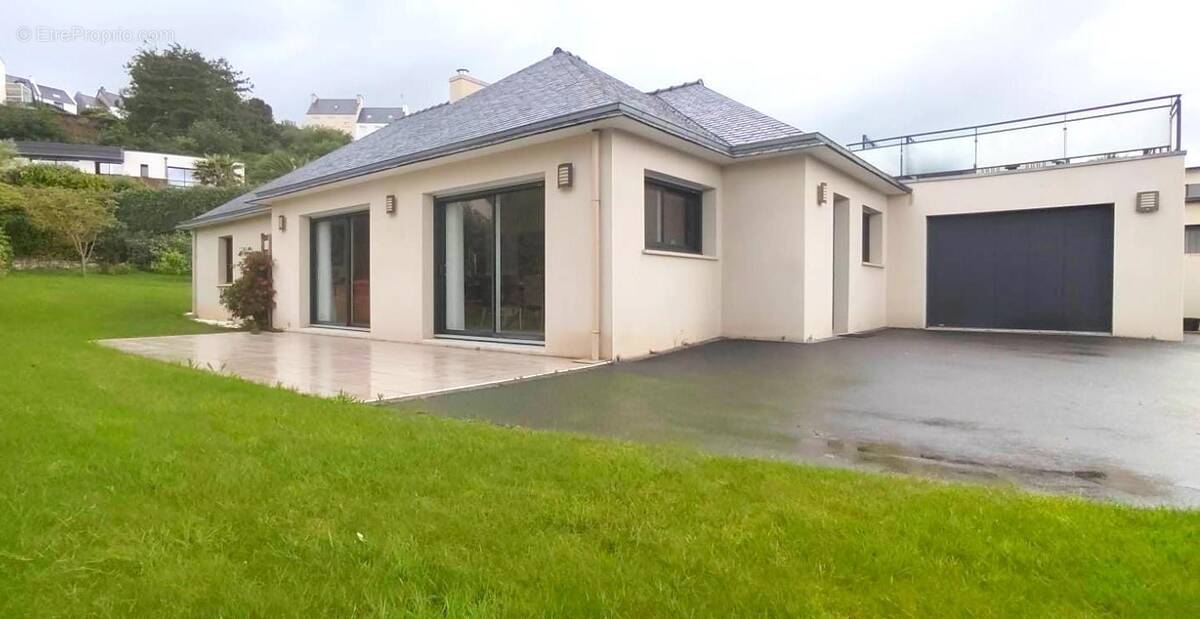 Maison à SAINT-POL-DE-LEON