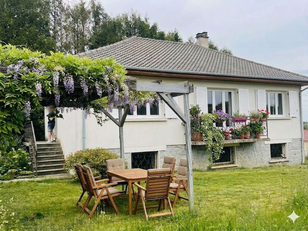 Maison à CHAMPSAC