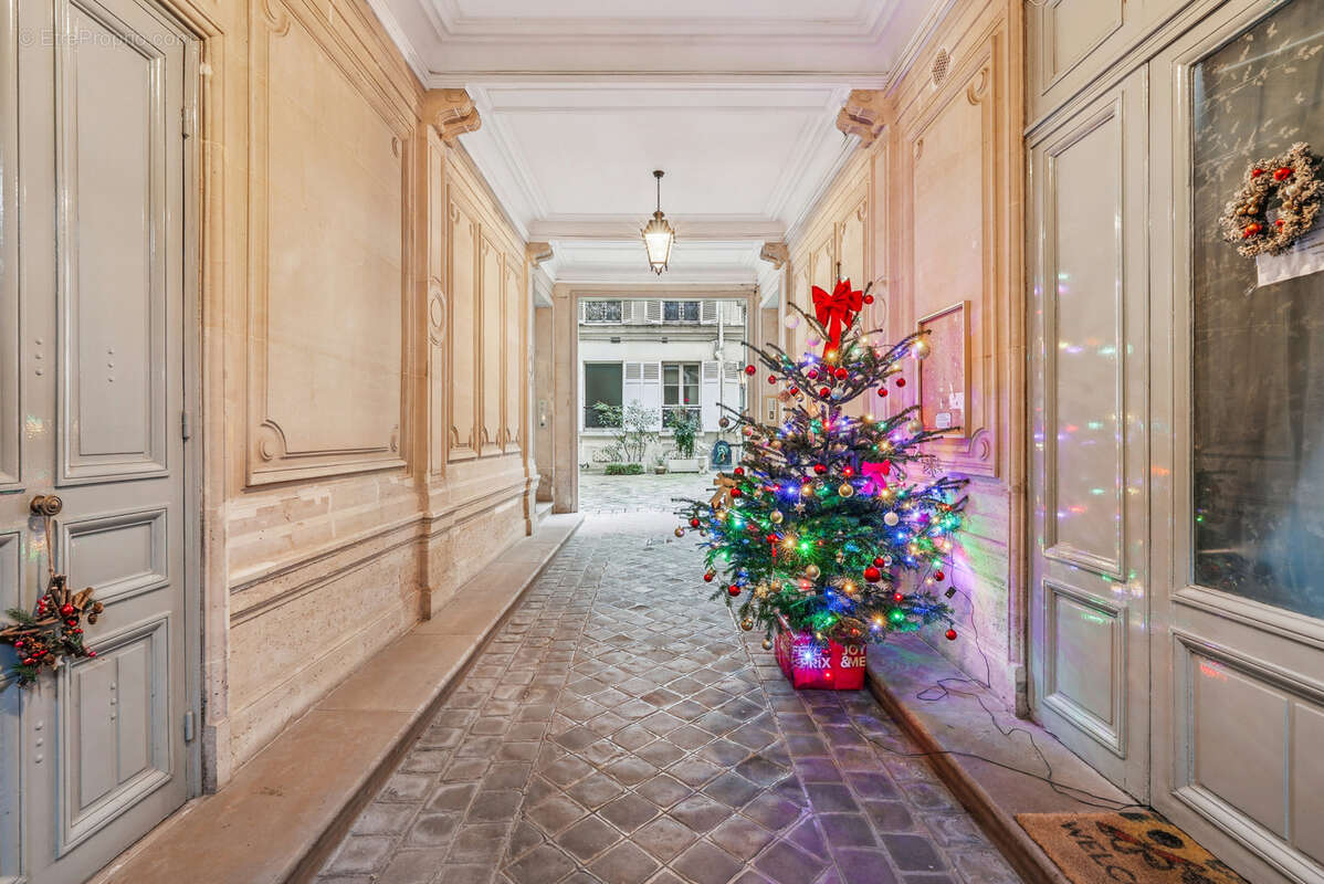 Appartement à PARIS-9E
