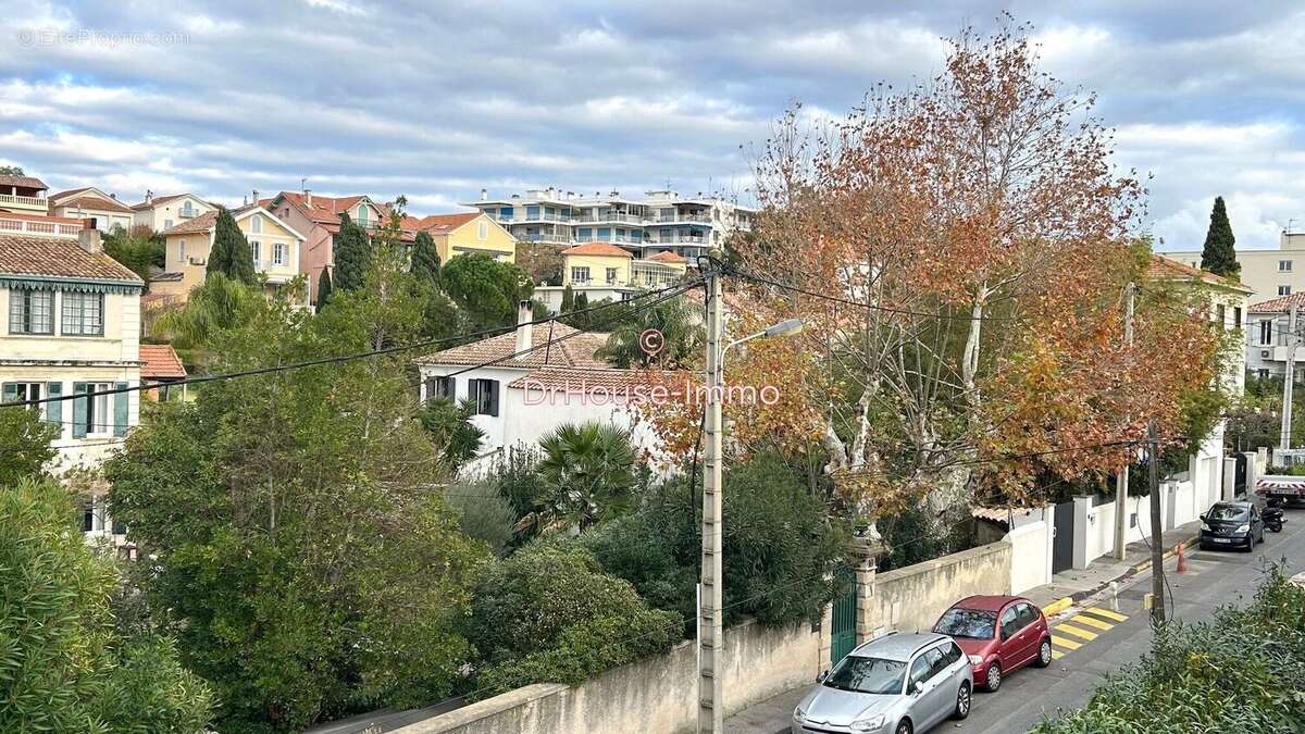 Appartement 56 m² à Toulon  - photo 1