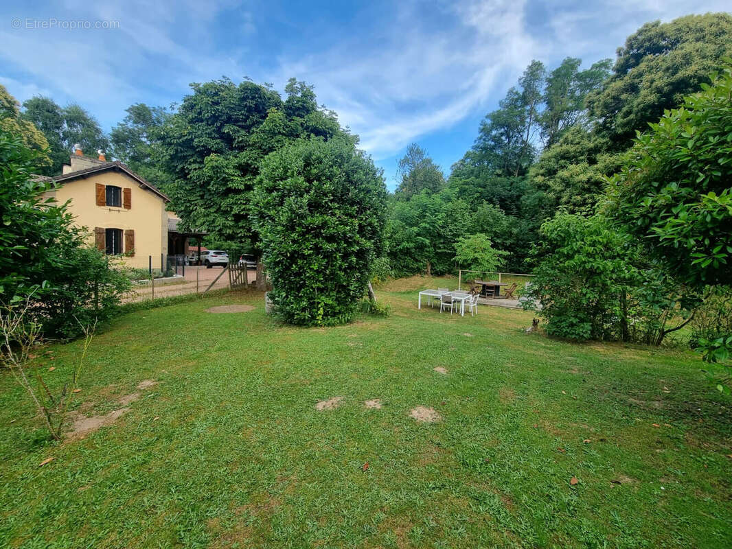 Photo 4 - Maison à MONTMELARD