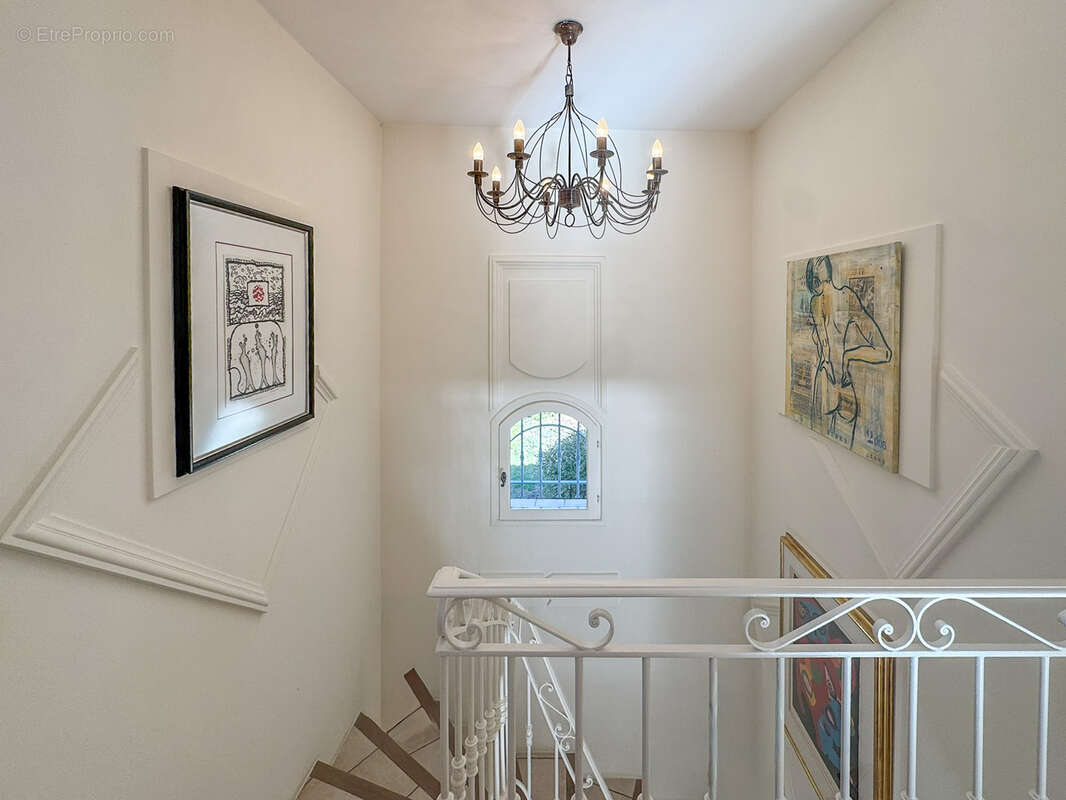 Maison à PUGET-SUR-ARGENS