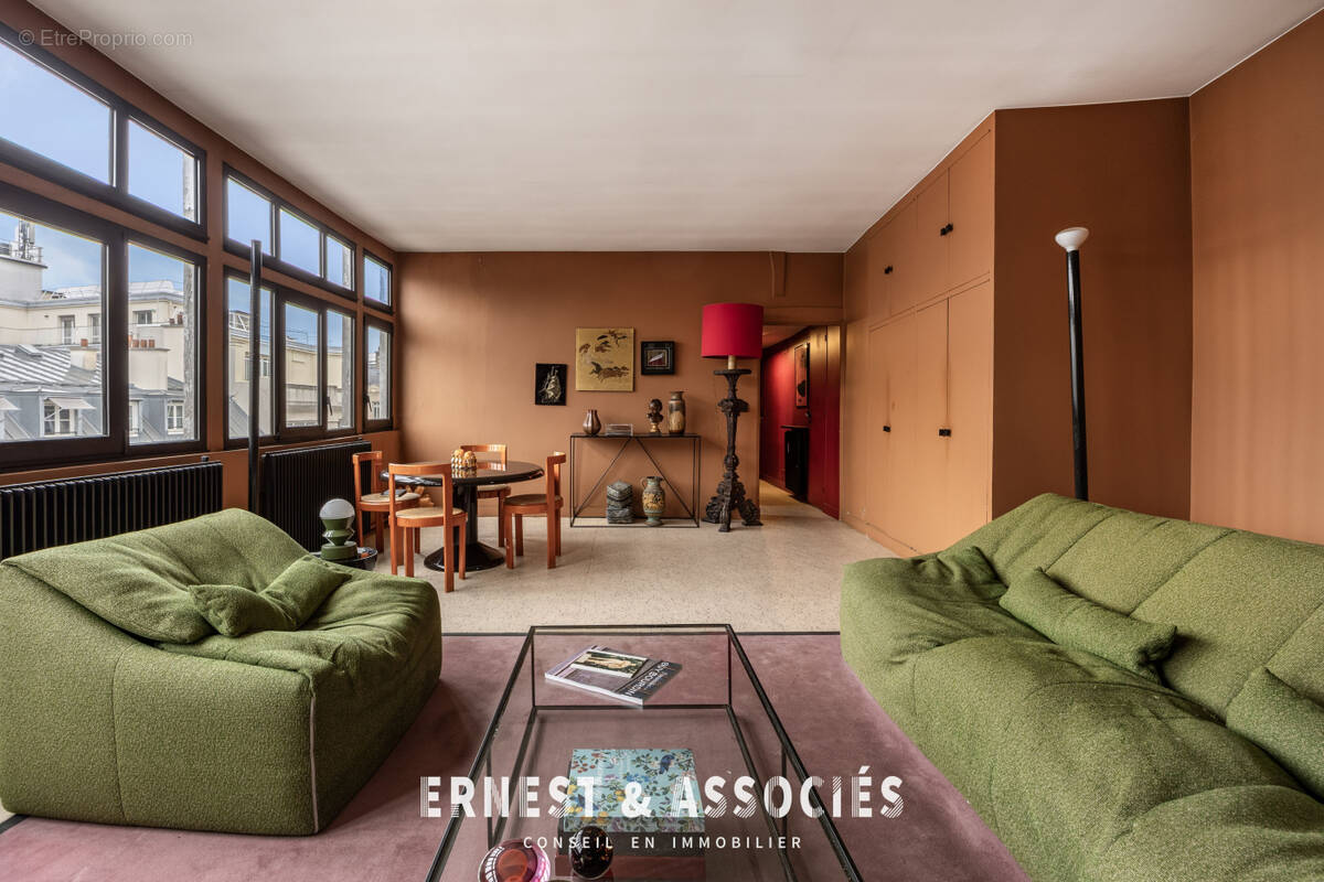 Appartement à PARIS-9E