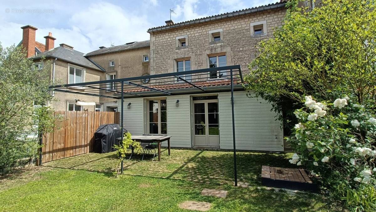 Maison à POITIERS