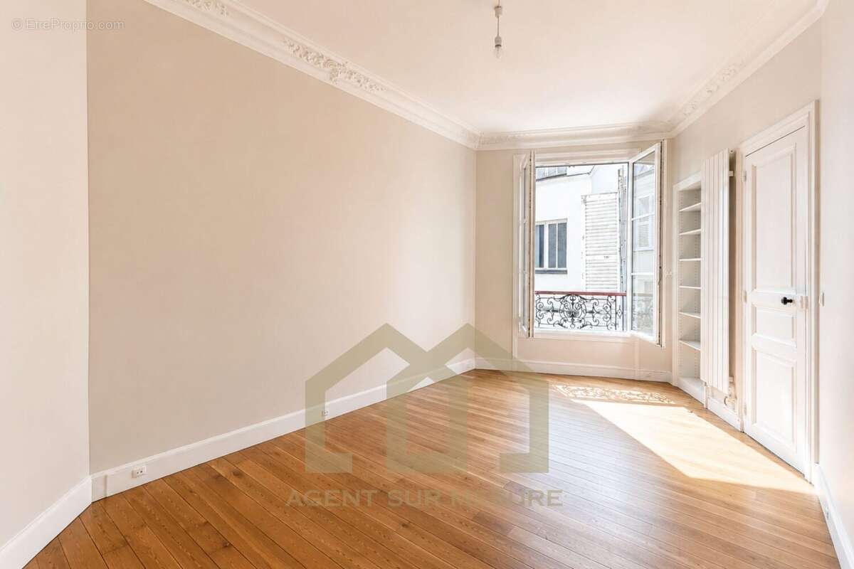 Appartement à PARIS-5E