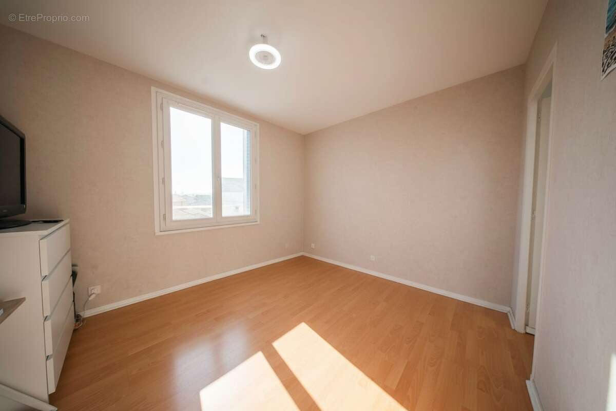 Appartement 79 m² à Clermont-Ferrand  - photo 4