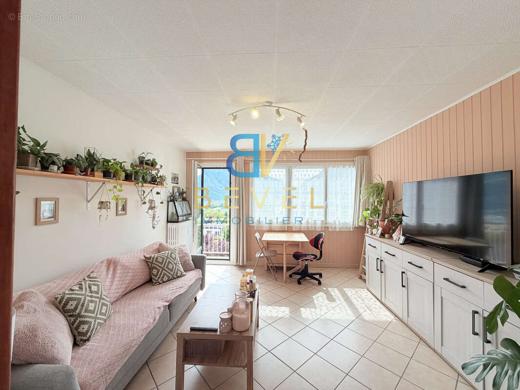 Appartement à SAINT-JEAN-DE-MAURIENNE