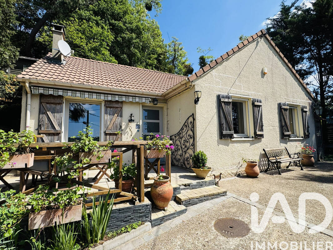Photo 1 - Maison à MONTLHERY