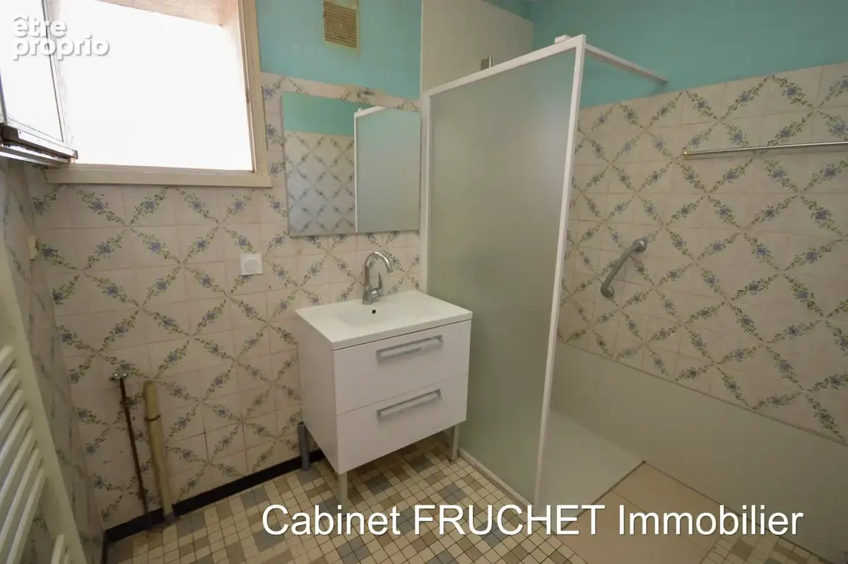 CHANTONNAY - Maison 3 sous-sol, proche centre ville - photo 10