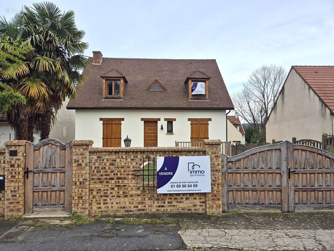 Maison à RIS-ORANGIS