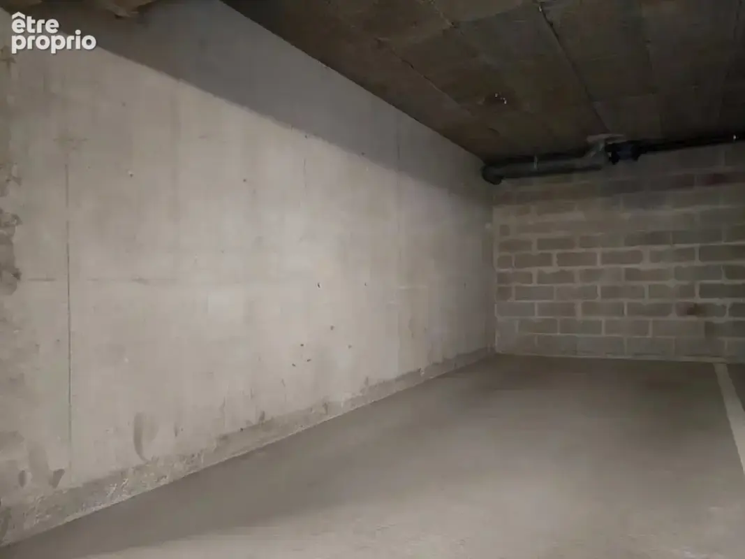 Appartement avec jardin privatif, caves et parking - photo 13