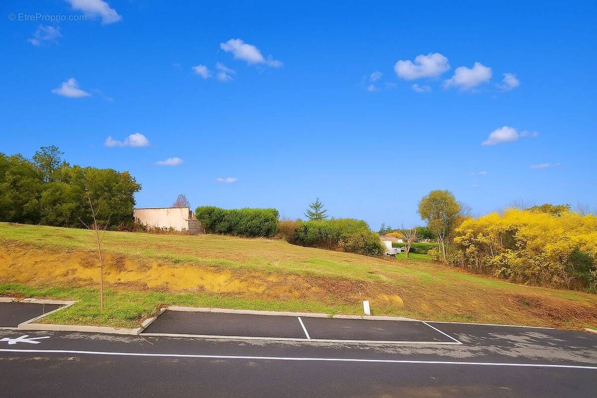 Terrain à POMPERTUZAT