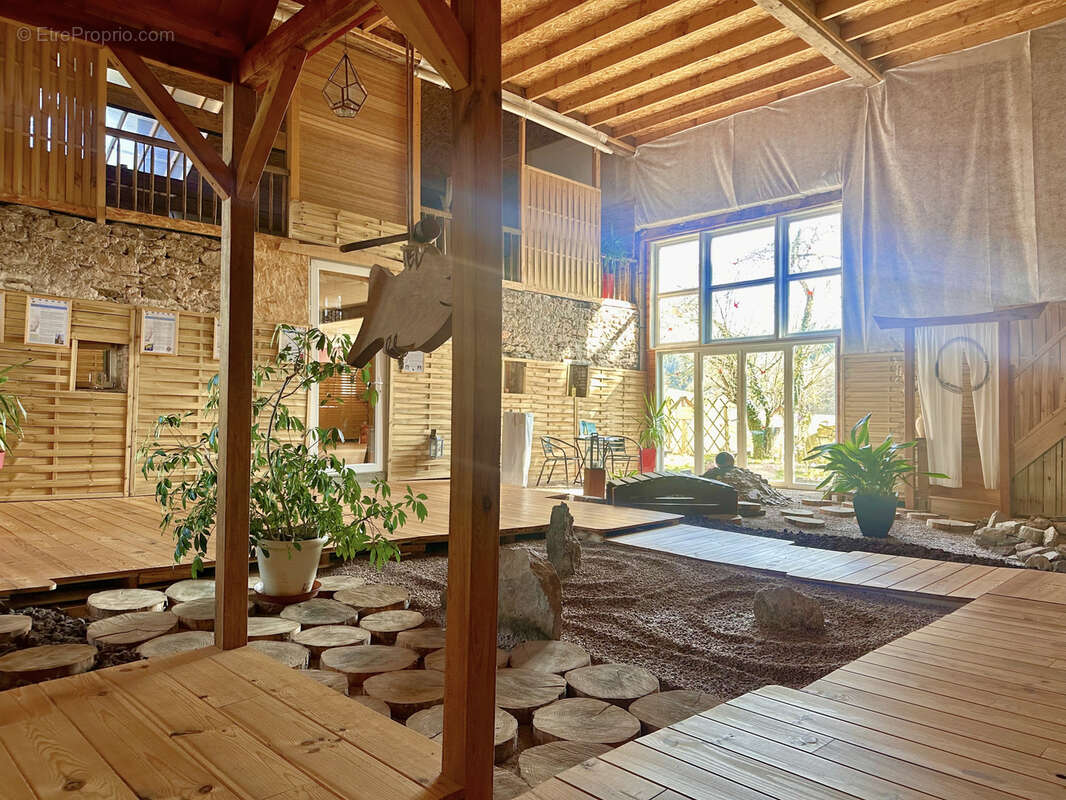 Maison à ECHASSIERES