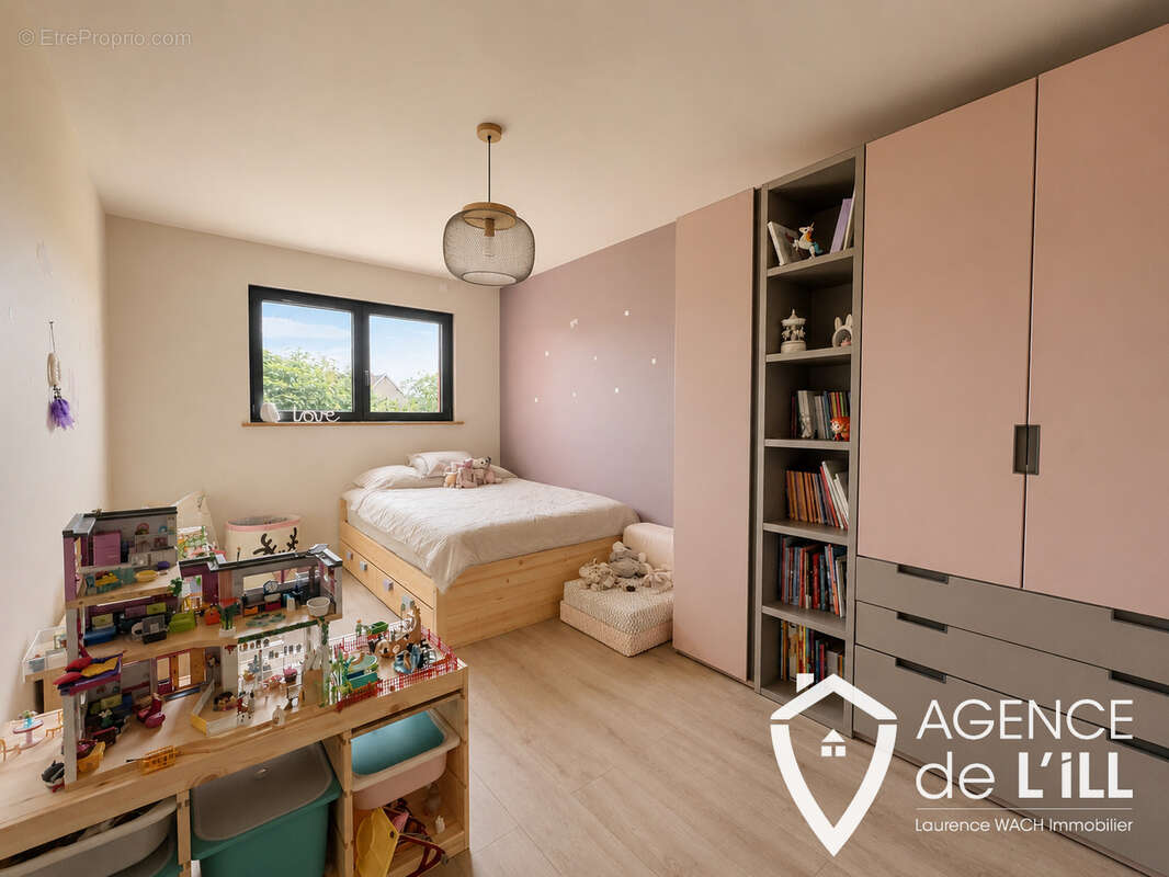 Maison contemporaine 160 m2 sur un terrain 14.50 ares avec vue dégagée - photo 11