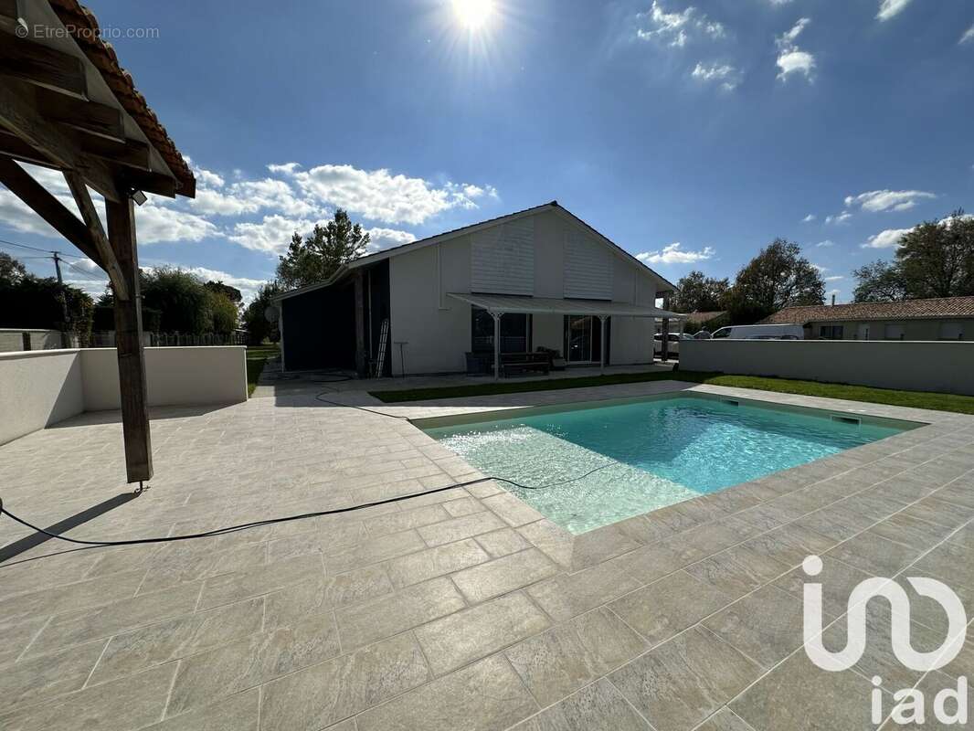 Photo 2 - Maison à AMBARES-ET-LAGRAVE