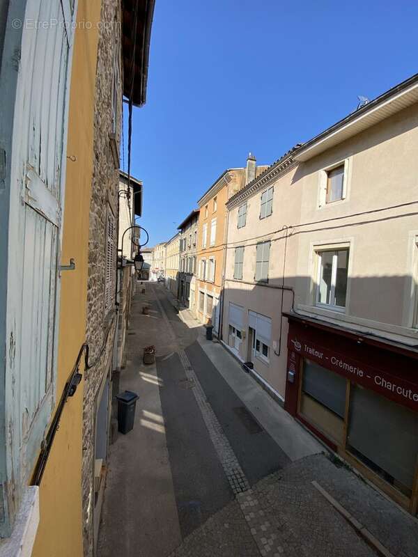 Appartement à CONDRIEU