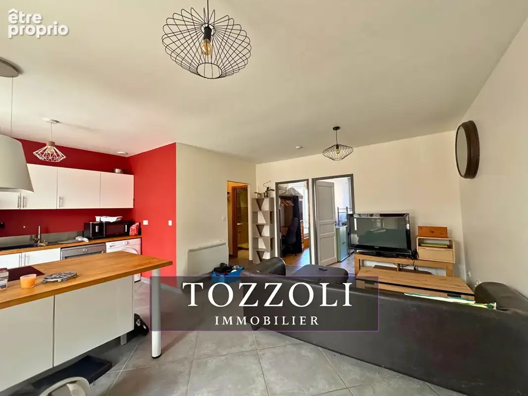 Appartement Bourgoin Jallieu 3 pièce(s) 52.84 m2 - photo 2