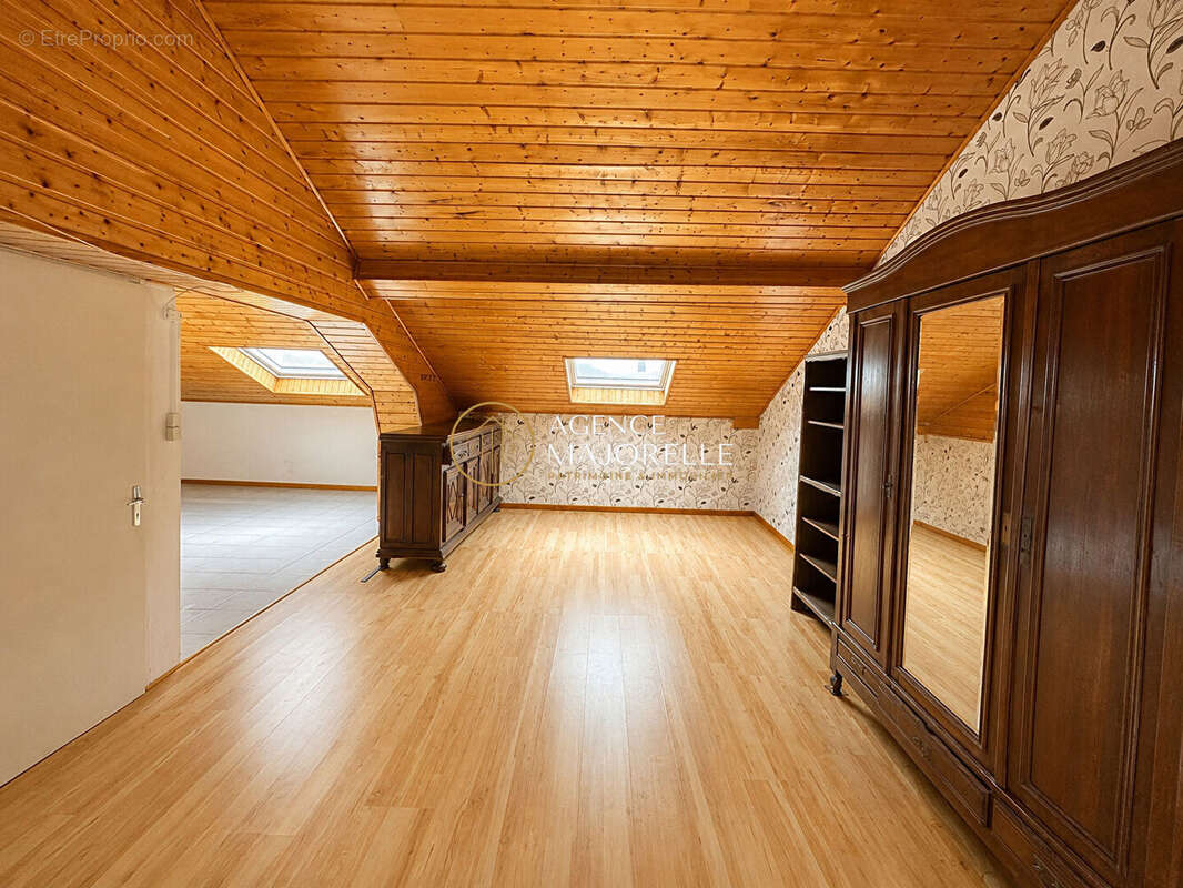 Maison de maître, Laxou village ( 6 chambres, garage et jardin). - photo 14