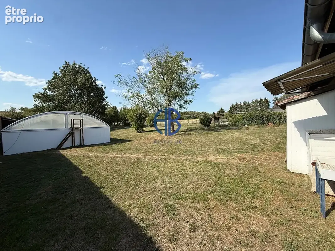 Grande maison à rénover, énorme potentiel - photo 3