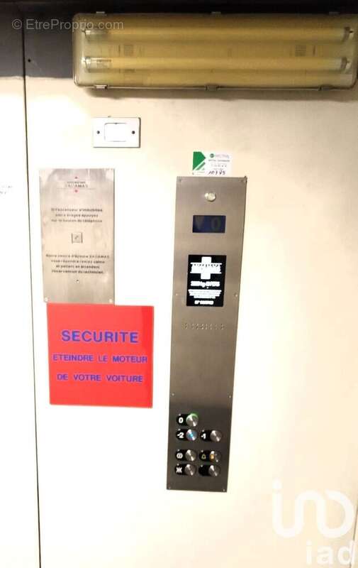 Photo 7 - Parking à PARIS-17E