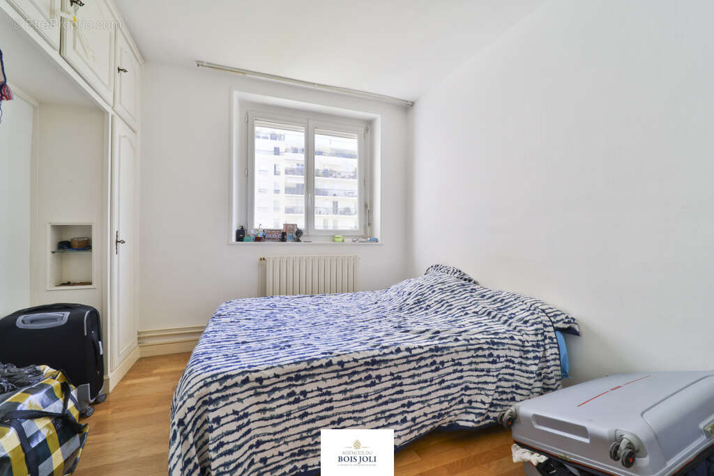 Appartement à ISSY-LES-MOULINEAUX