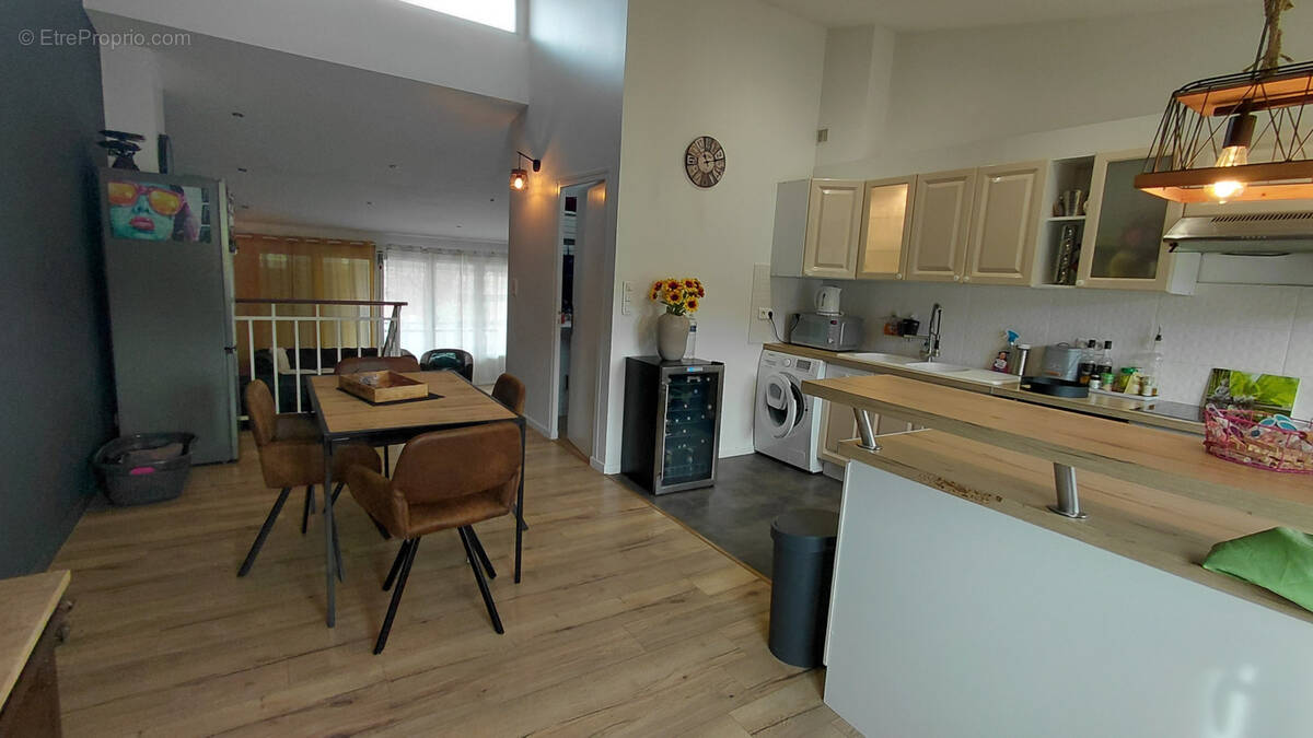 Maison à CHATEAUNEUF-DU-RHONE