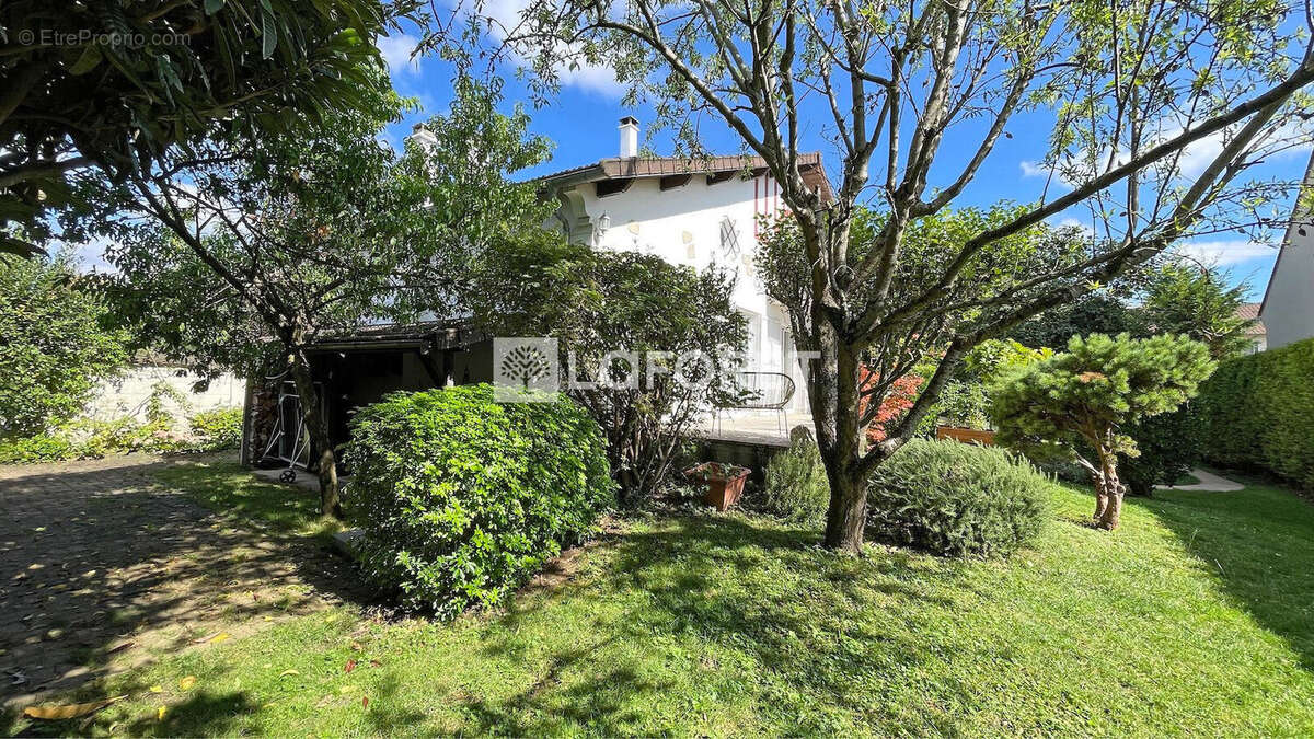 Maison à ORMESSON-SUR-MARNE