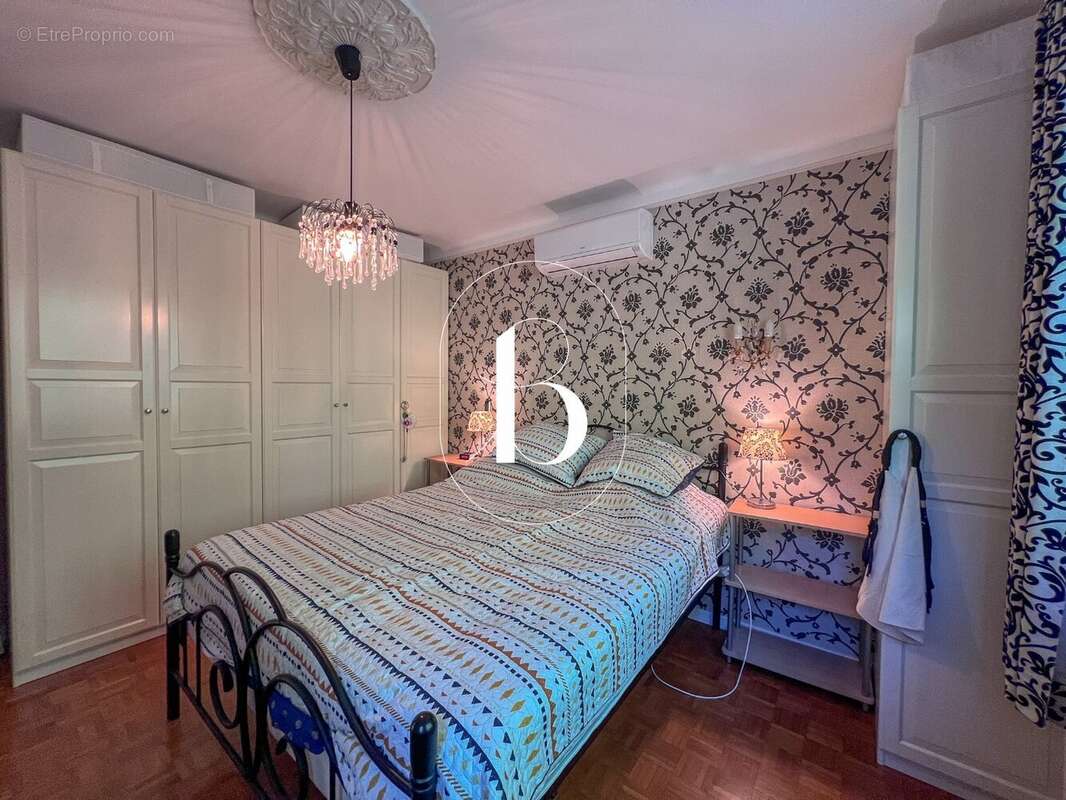 Maison à BARJAC