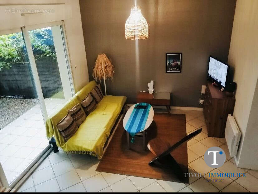 Maison à VENDAYS-MONTALIVET