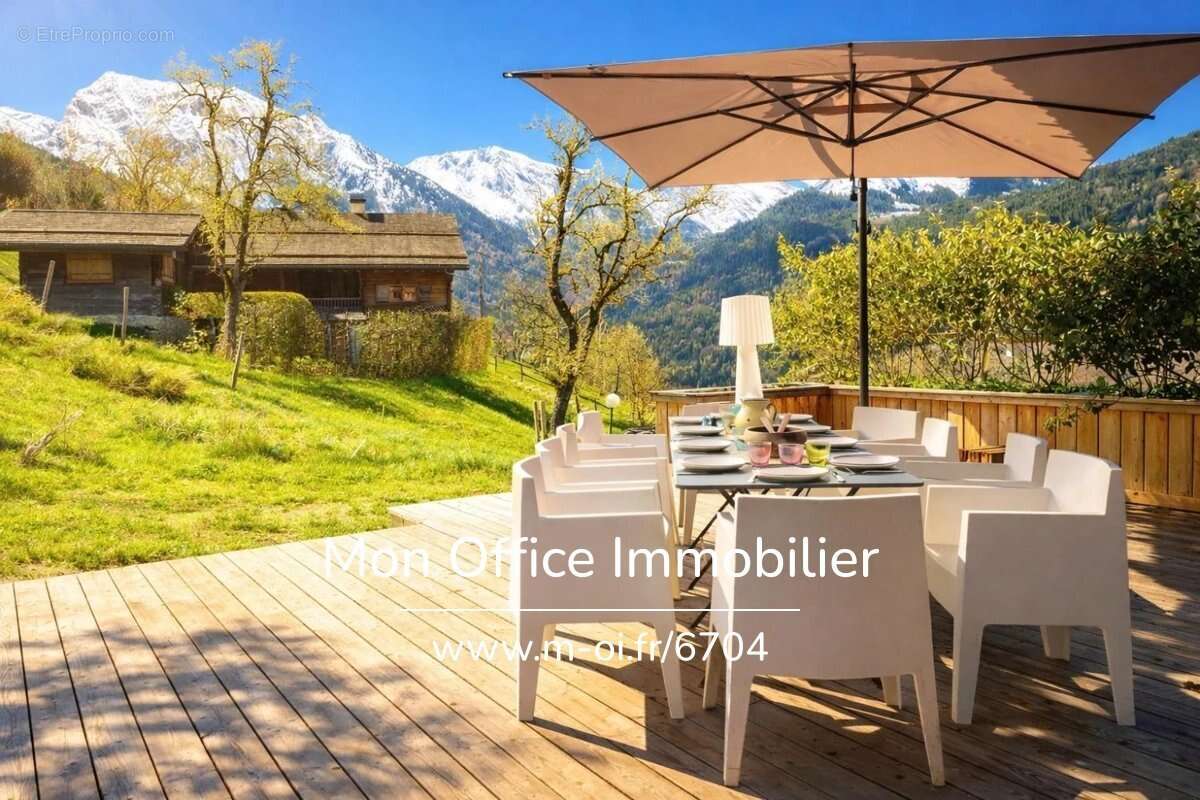 Référence : 6704-TCA. - Ensemble de 2 chalets neufs - DPE A et B - TVA récupérable - Frais de notaire à 2,5% - Mobilier inclus - photo 13