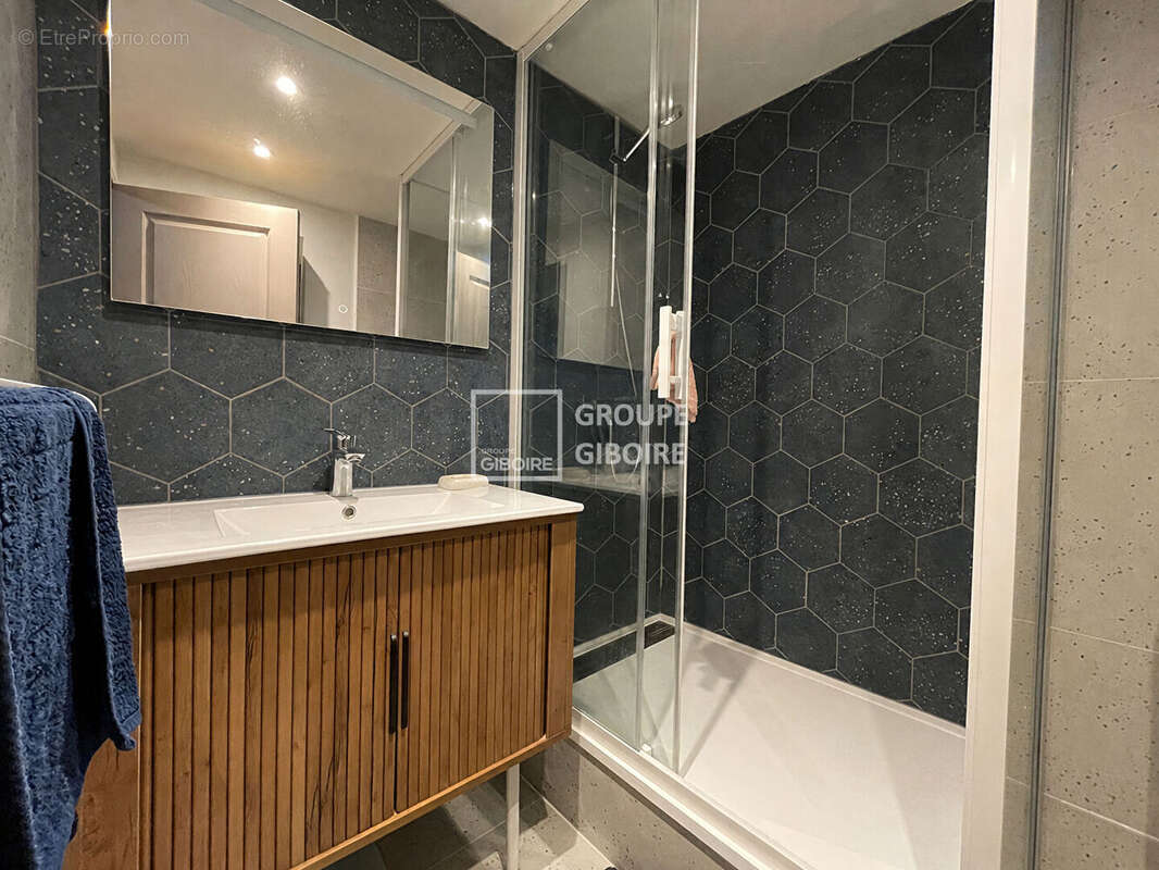A vendre agence giboire * en exclusivité * rennes centre-ville appartement t2 environ 42 m² avec cave et grenier - photo 6