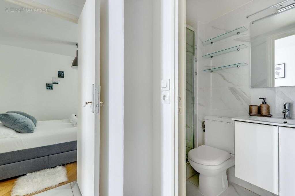 Appartement à CHARENTON-LE-PONT