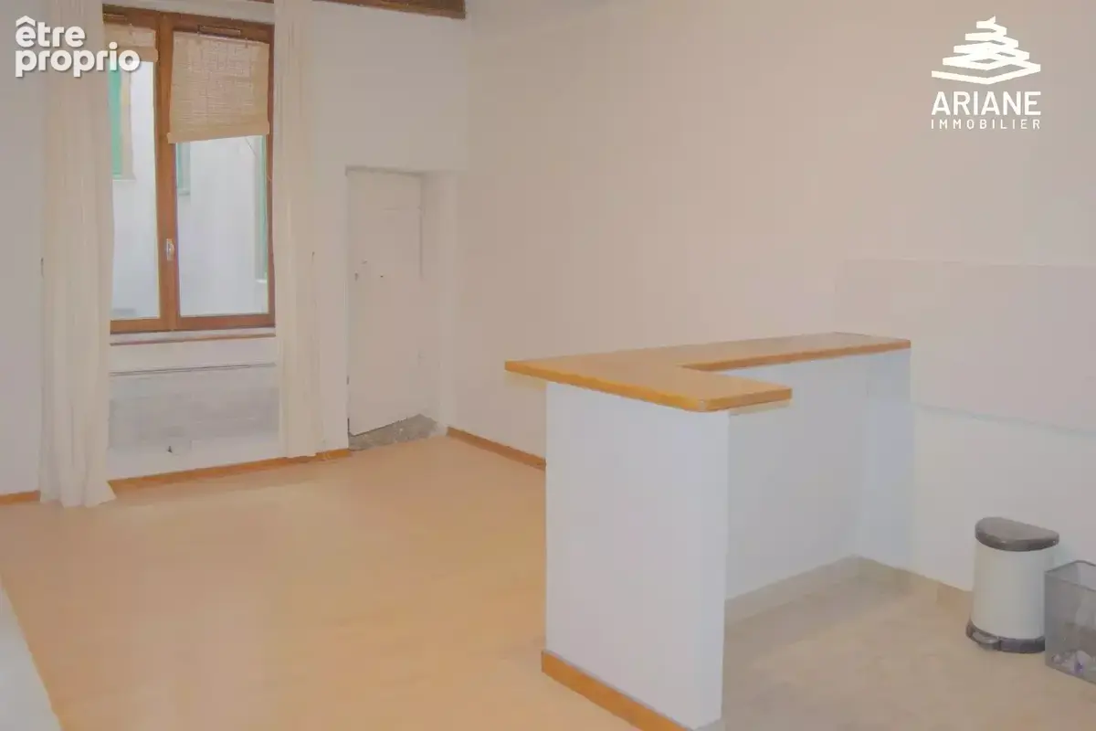 Lyon saint georges - studio a renover - photo 8