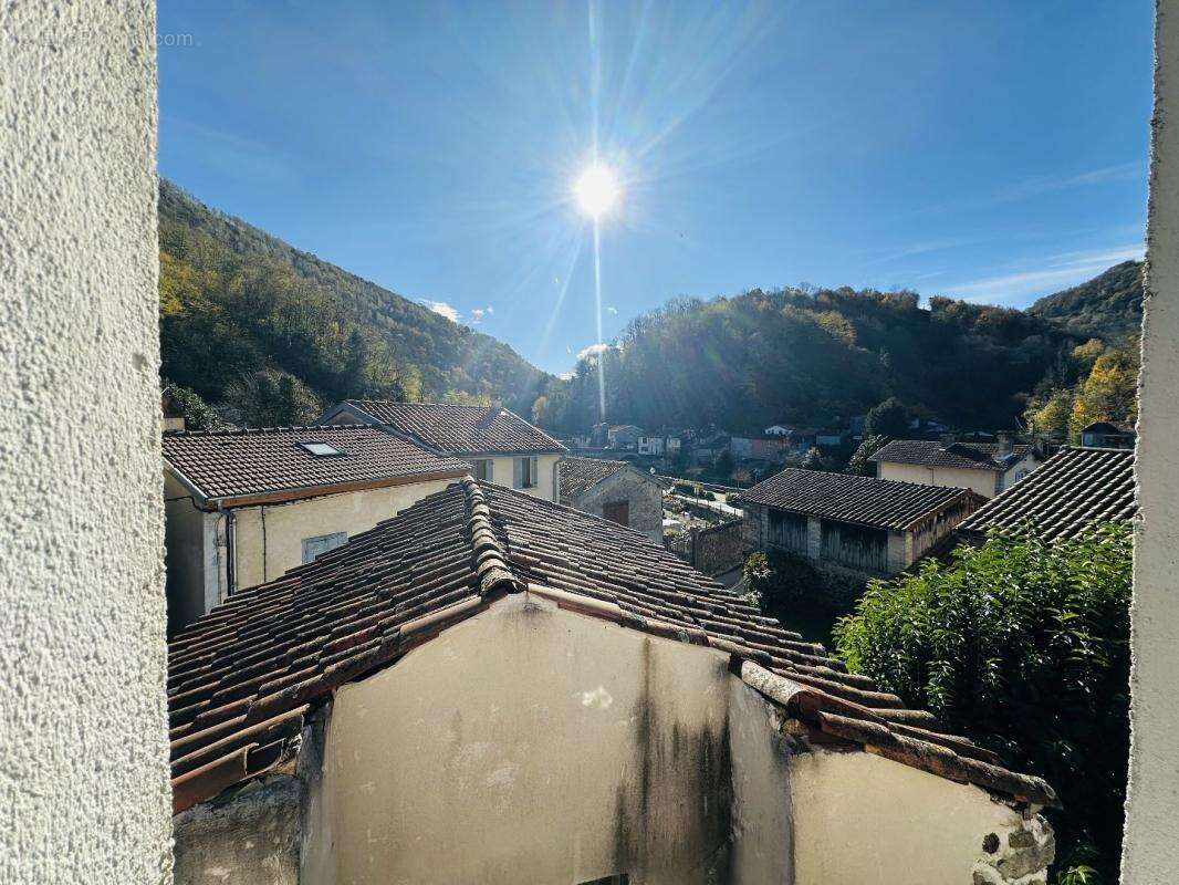 Maison à LACOURT