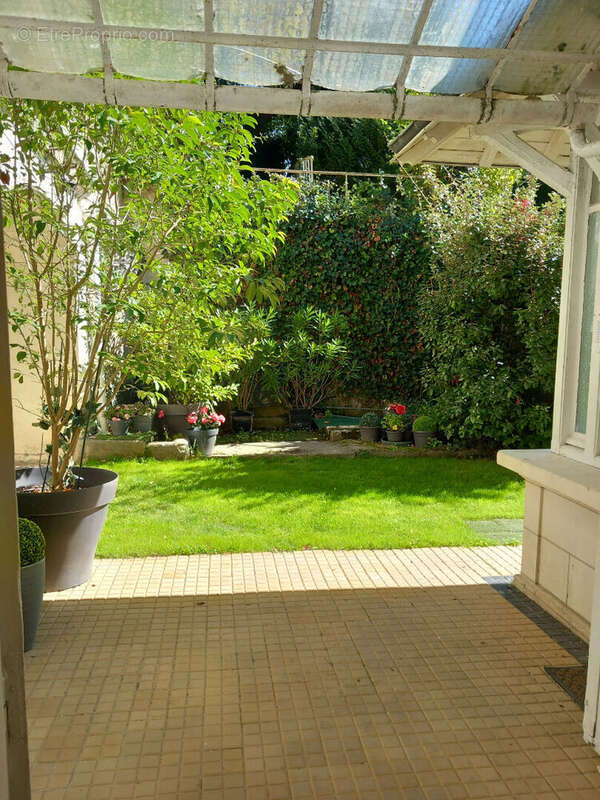 Maison à MONTRICHARD