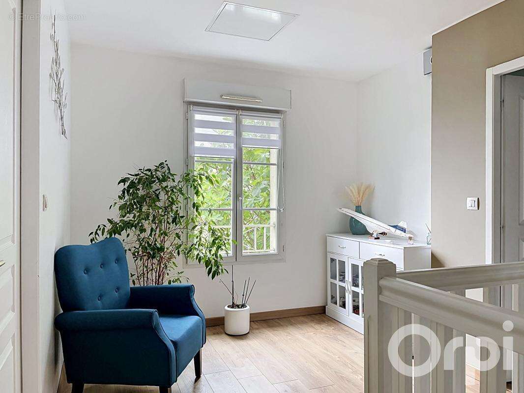 Maison 7 pièces - Secteur Recherché - Piscine & Sous-sol Total - photo 12
