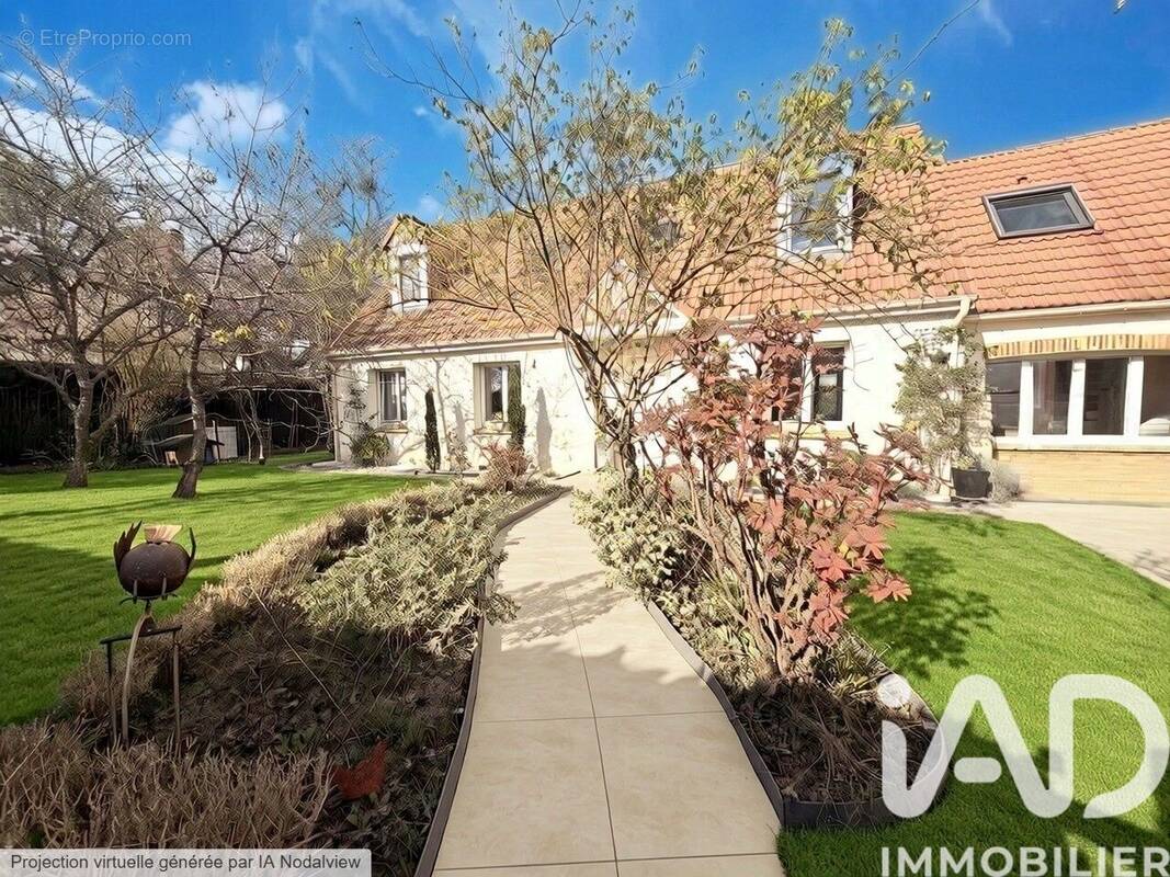 Photo 1 - Maison à SANTENY