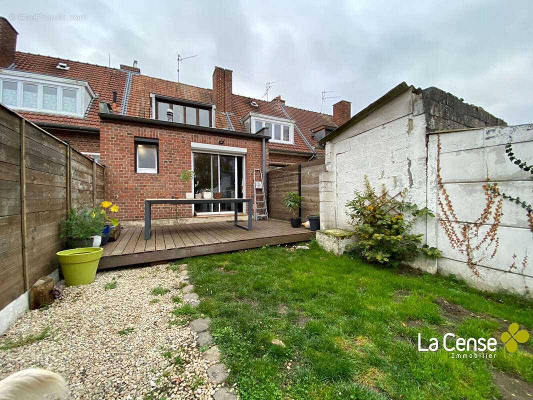 Maison à SAINGHIN-EN-MELANTOIS