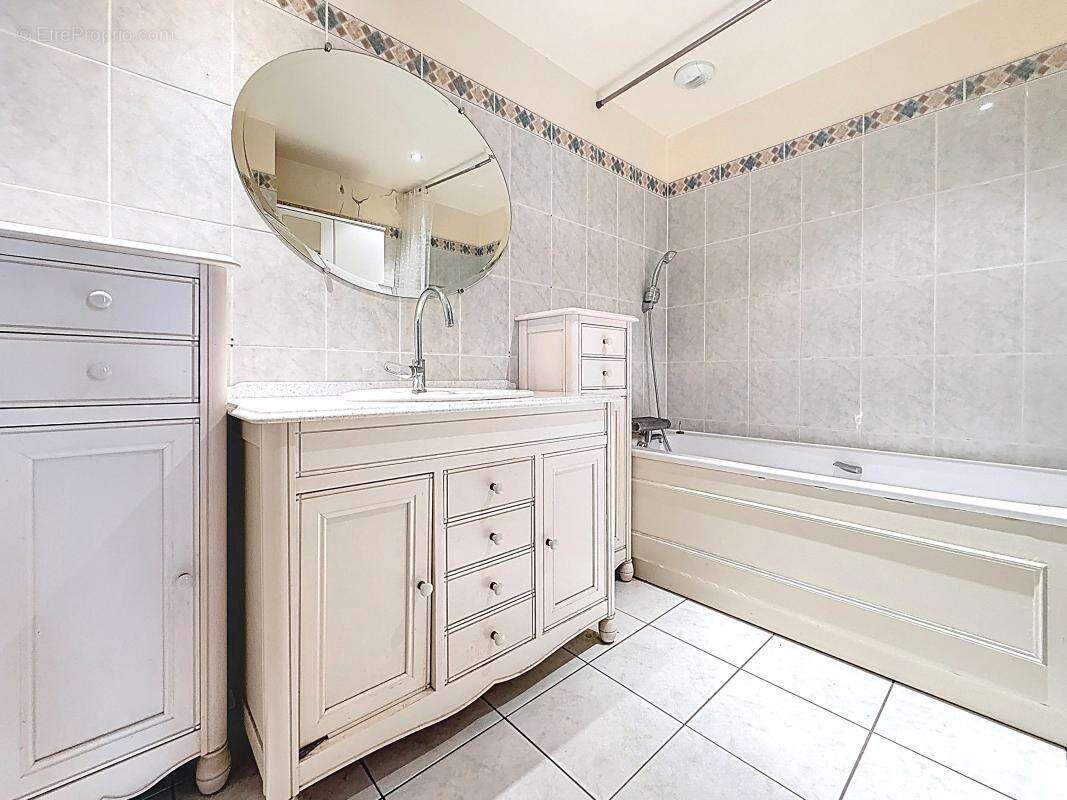 Appartement à PARIS-5E