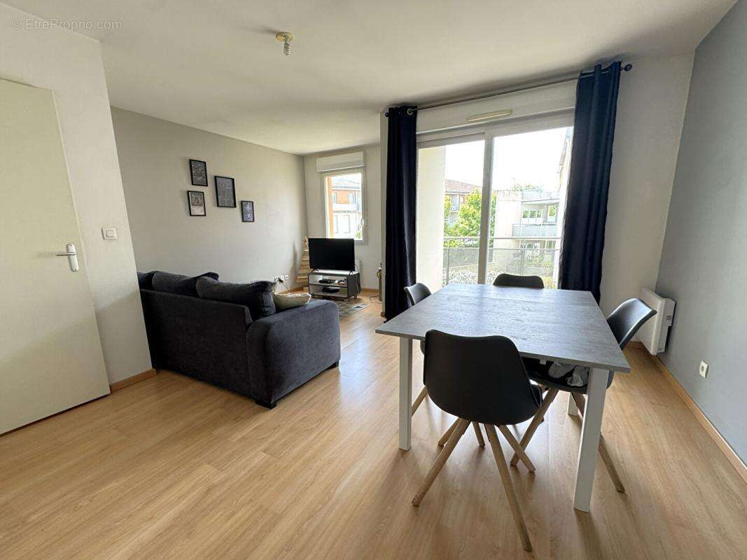Appartement à SAINT-SEBASTIEN-SUR-LOIRE