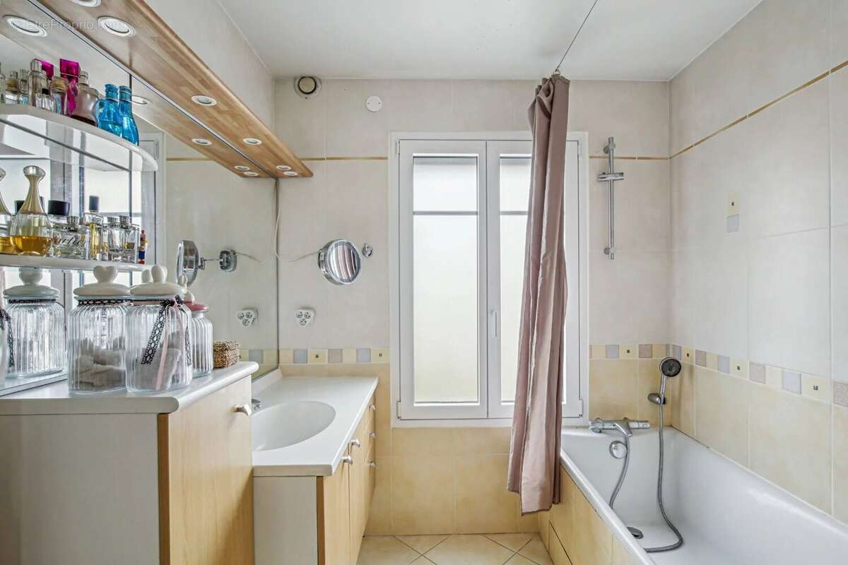 Maison à CROISSY-SUR-SEINE