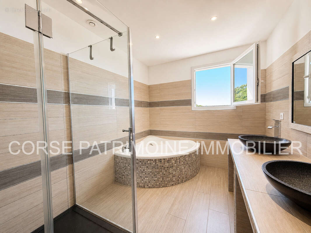 Maison composée de deux appartements indépendants sur les hauteurs de Folelli - photo 35