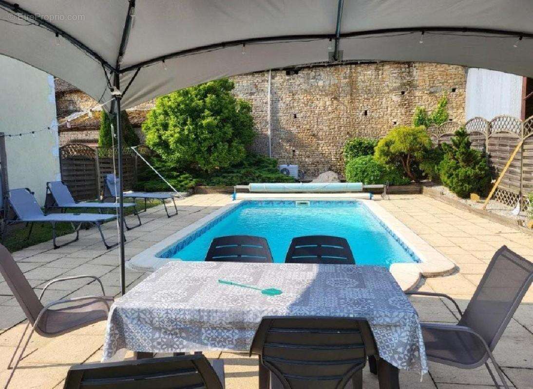 Maison à SAUZE-VAUSSAIS