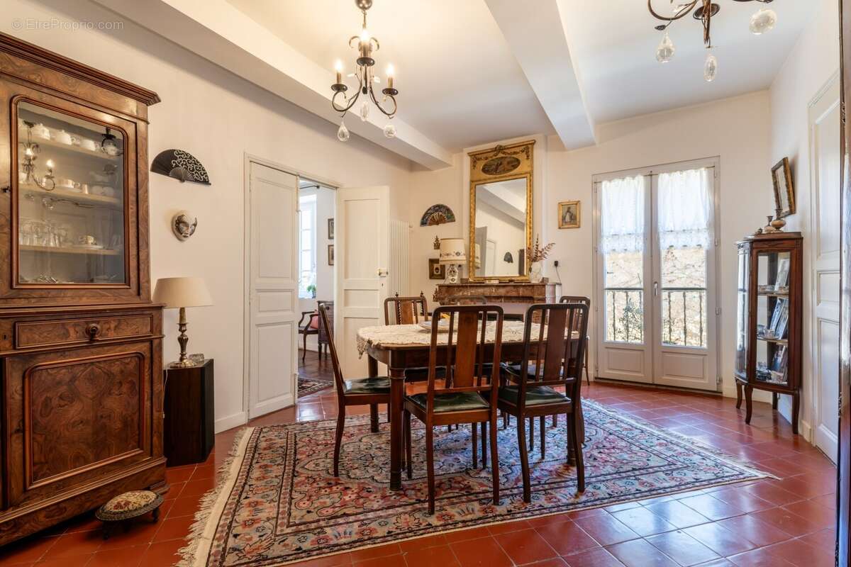Maison à QUARANTE