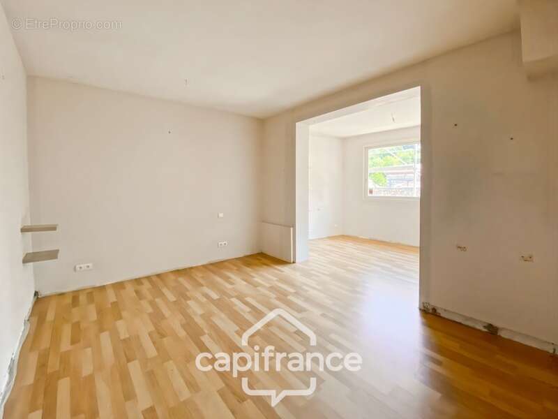Maison d'environ 81 m² avec sous-sol aménageable de 40 m2 et son jardin de 418 m² – Crozes-Hermitage (26) - photo 12