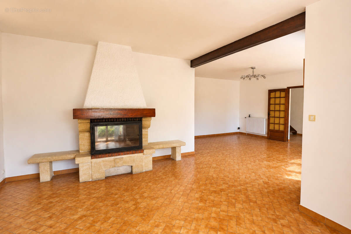 Maison familiale avec grand terrain piscinable - photo 6